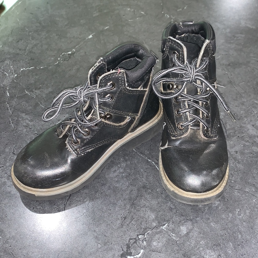 Kids 13 black boots